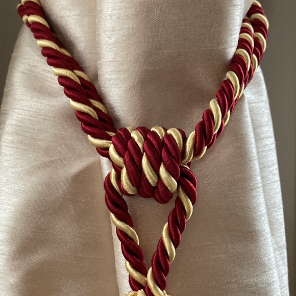Drapery tie back (4) rope and tassels gold burgundy - Picture 5 of 16